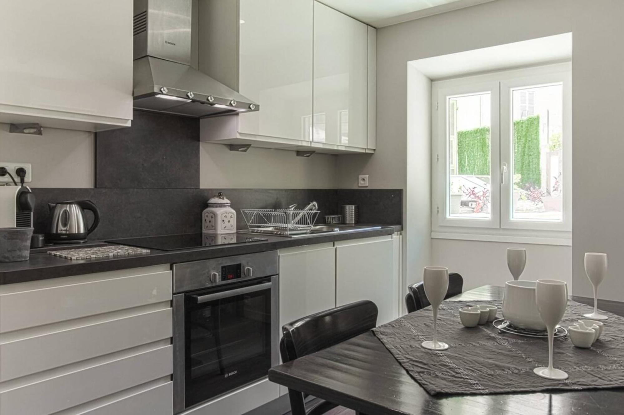 Joffre 9 - Near Massena Square - Terrace Appartement